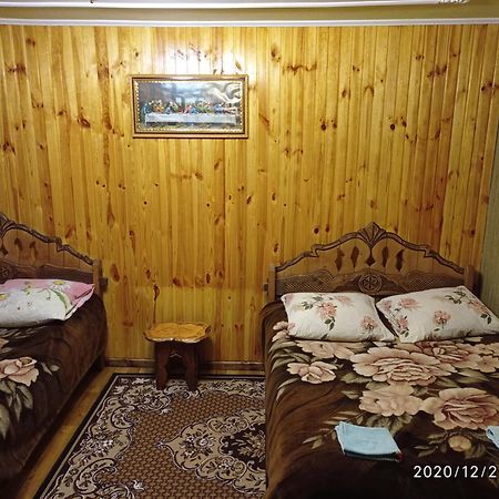 "Різьбярська Садиба" Szlavszke Szoba fotó