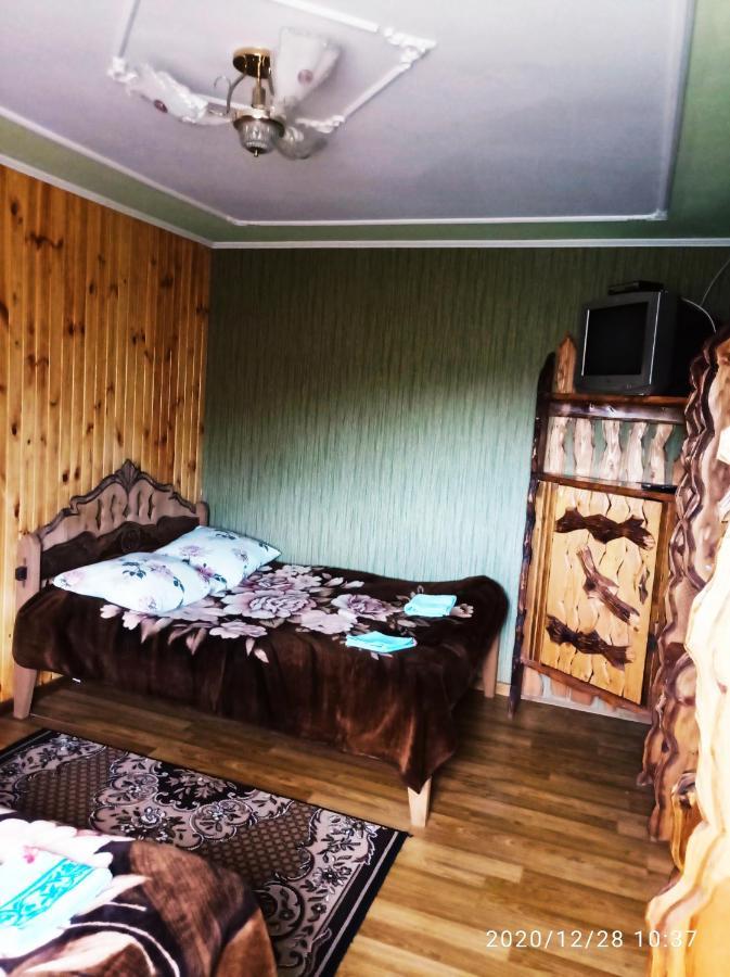 "Різьбярська Садиба" Szlavszke Szoba fotó
