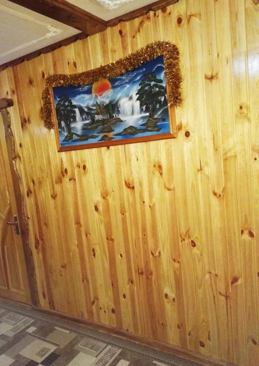 "Різьбярська Садиба" Szlavszke Kültér fotó
