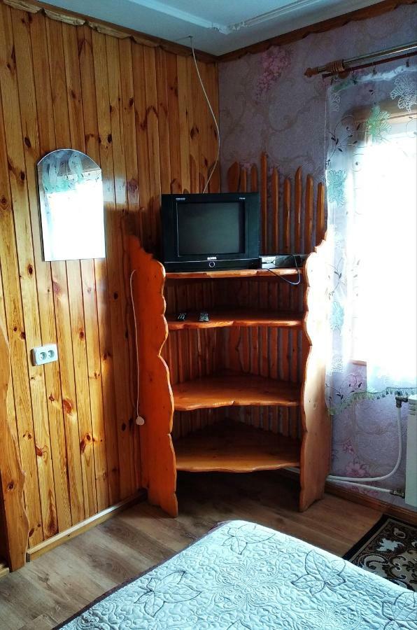 "Різьбярська Садиба" Szlavszke Kültér fotó