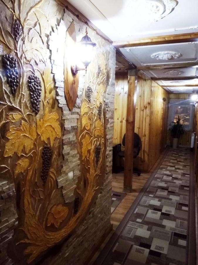 "Різьбярська Садиба" Szlavszke Kültér fotó